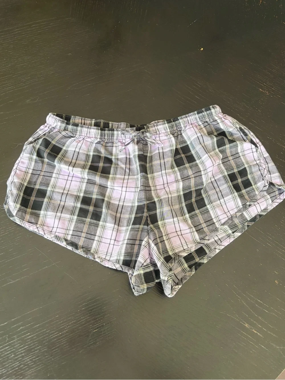 Secret Treasures Plaid Lounge Shorts - light purple & Black